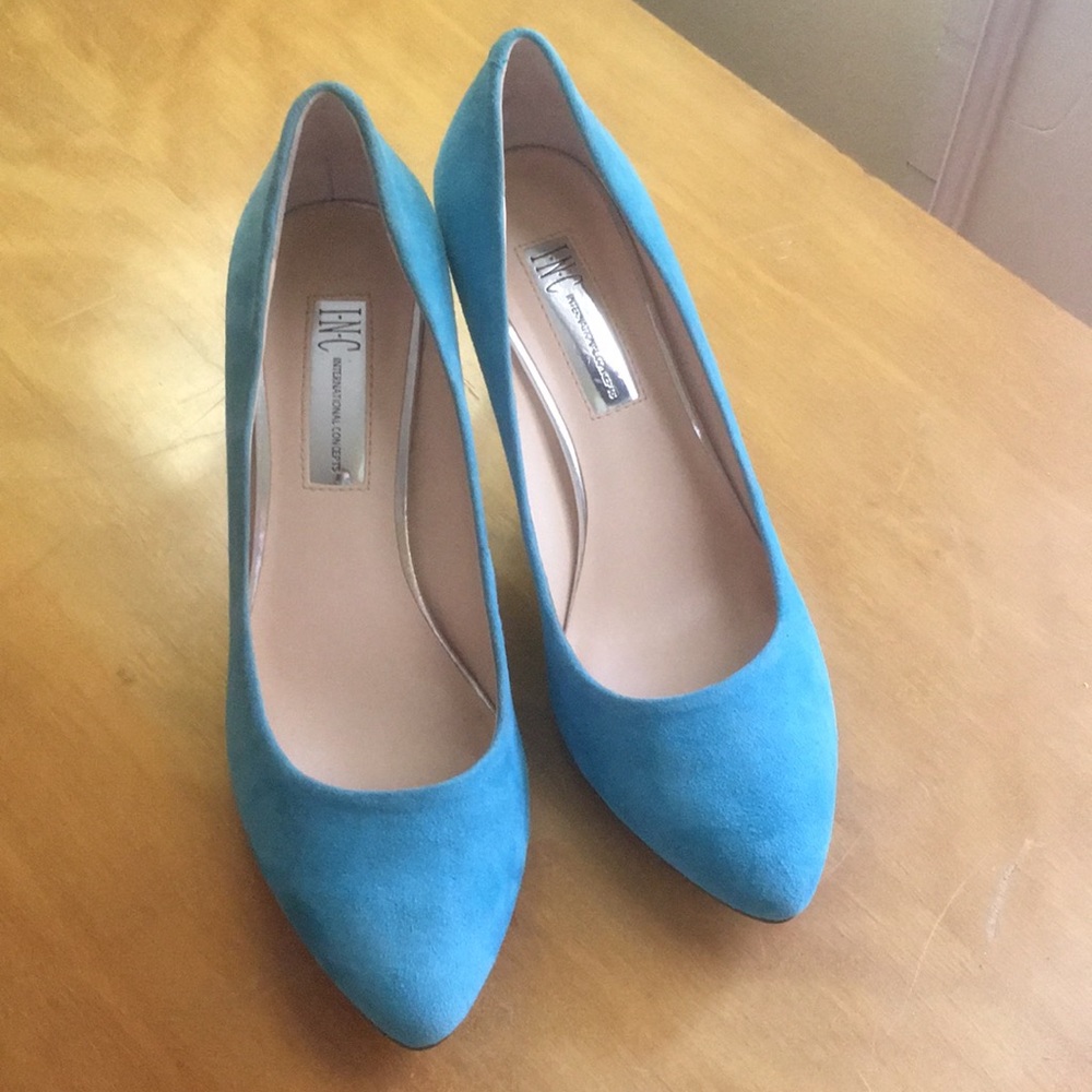 INC International Concepts Pumps: Ocean Blue Suede